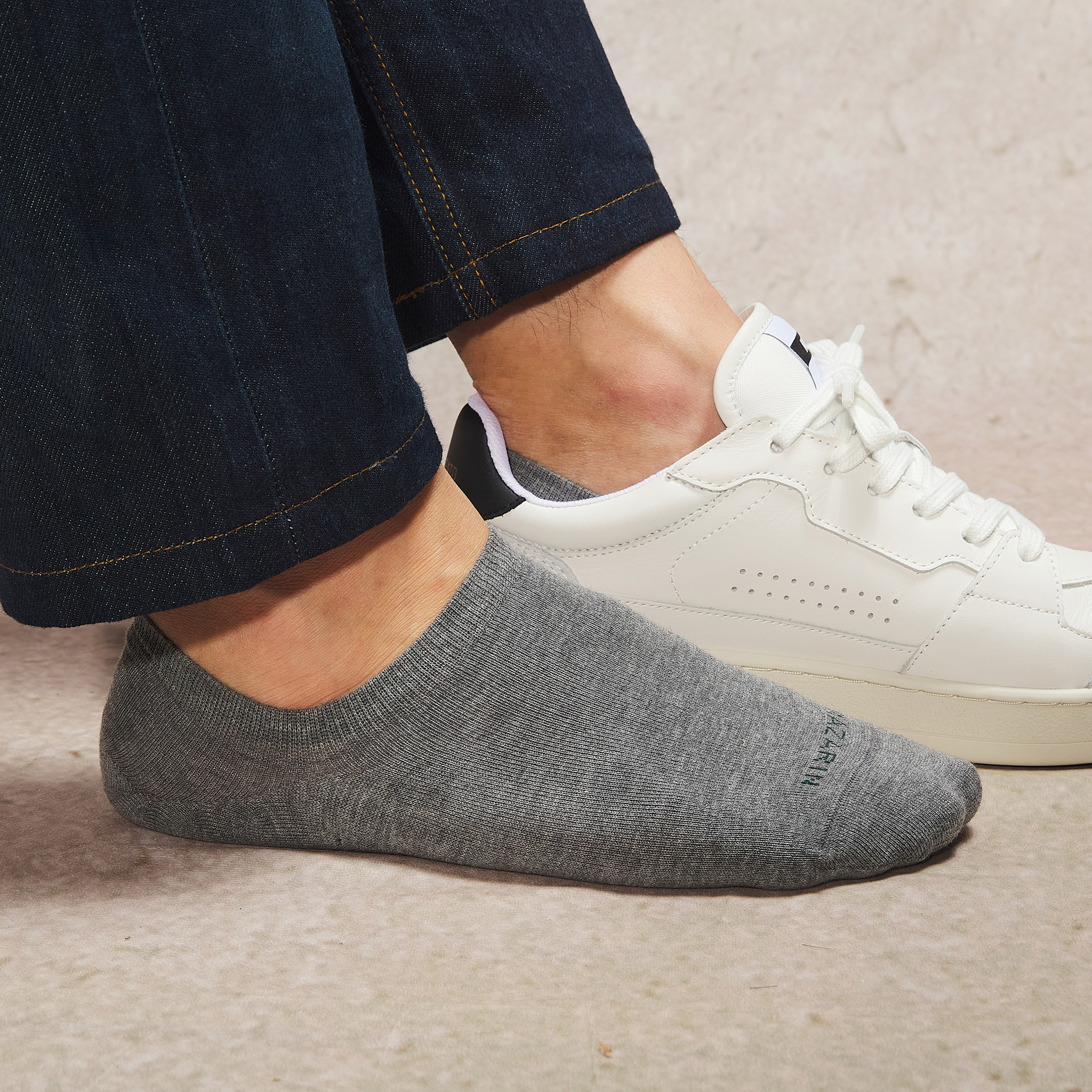 Light gray cotton sneaker socks