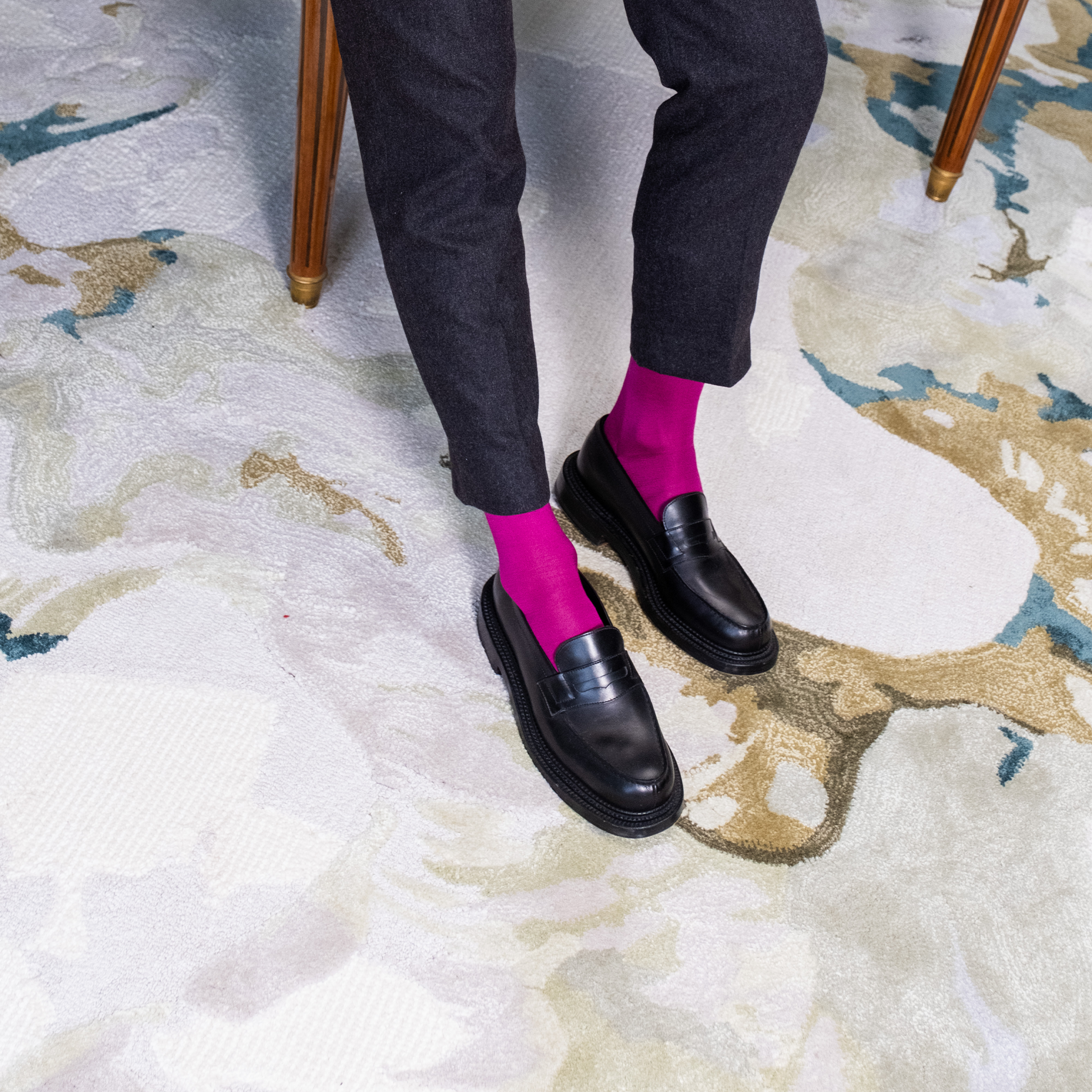 Chaussettes violettes hautes pour homme - Laine mérinos - Gammarelli – Mes  Chaussettes Rouges
