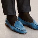 Chaussettes noires en 100% coton sea island extrêmement doux et fin. Modèle mi-mollet (court) pour homme de la marque Bresciani. Pointures du 39 au 45.