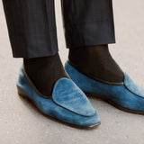 Chaussettes noires en coton Sea Island lisse extra-doux de la marque Bresciani. Chaussettes mi-bas-hautes) pour homme, particulièrement fines et douces. Pointures : du 39 au 45.