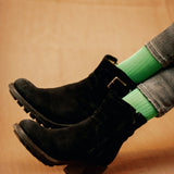 Chaussettes de couleur vert pomme, en 100% fil d'Écosse. Modèle de mi-bas (hautes) pour homme, de la marque Mazarin. Chaussettes peu épaisses et légères. Pointures : du 36 au 49