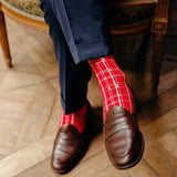 Chaussettes rouge au motif unica en 85% coton bio,10% nylon, 5% élasthanne. Mi-mollet (courtes) pour homme, de la marque Bresciani. Fines et légères. Pointures : du 40 au 45