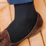 Chaussettes noires en coton bio Mazarin. Modèle mi-mollet (courtes) homme et femme, du 36 au 47. Chaussettes sans bord élastique mais élastique répartit dans toute la longueur, meilleur maintien et confort.