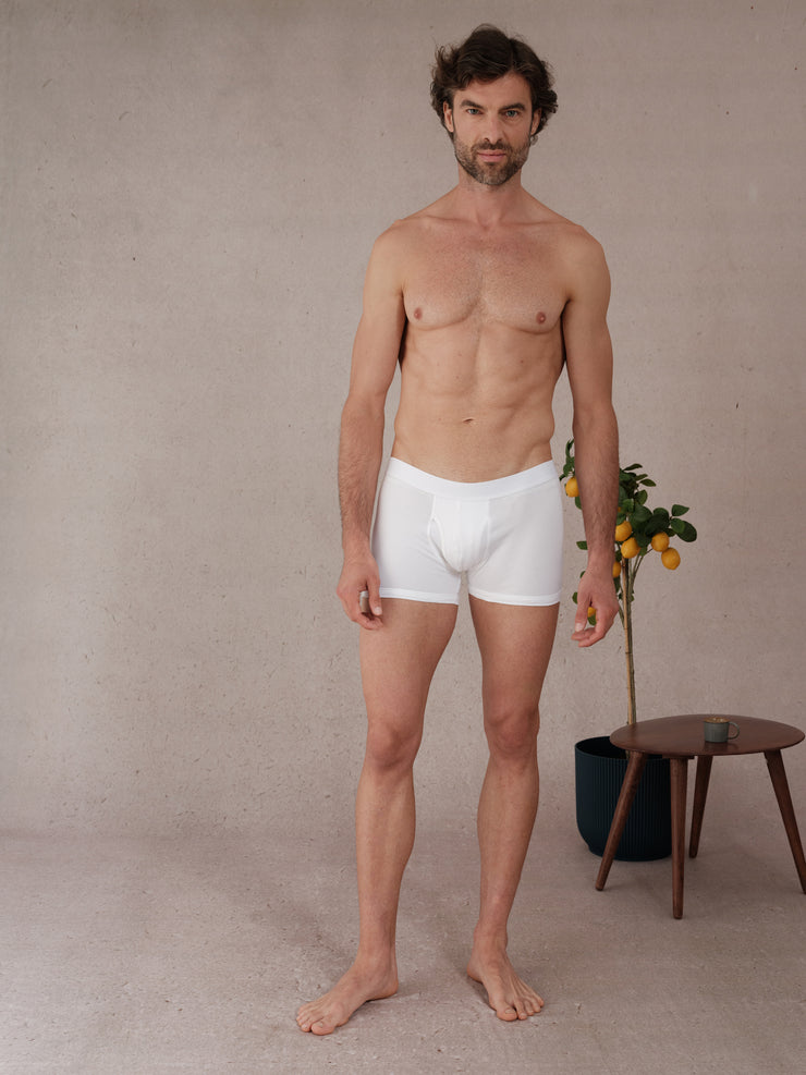 White boxer briefs in soft, durable organic cotton – Mes