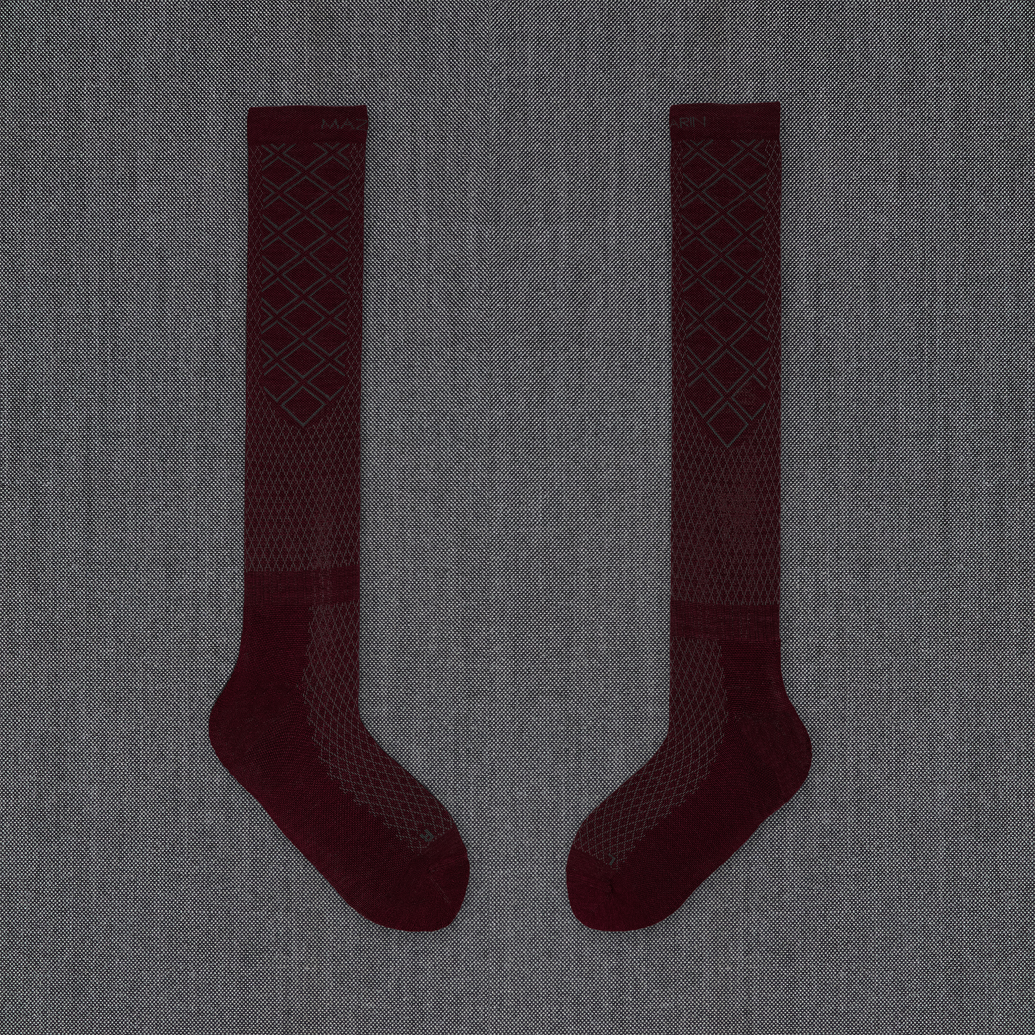 Bordeaux & Grau - Reiten - Wolle & Seide