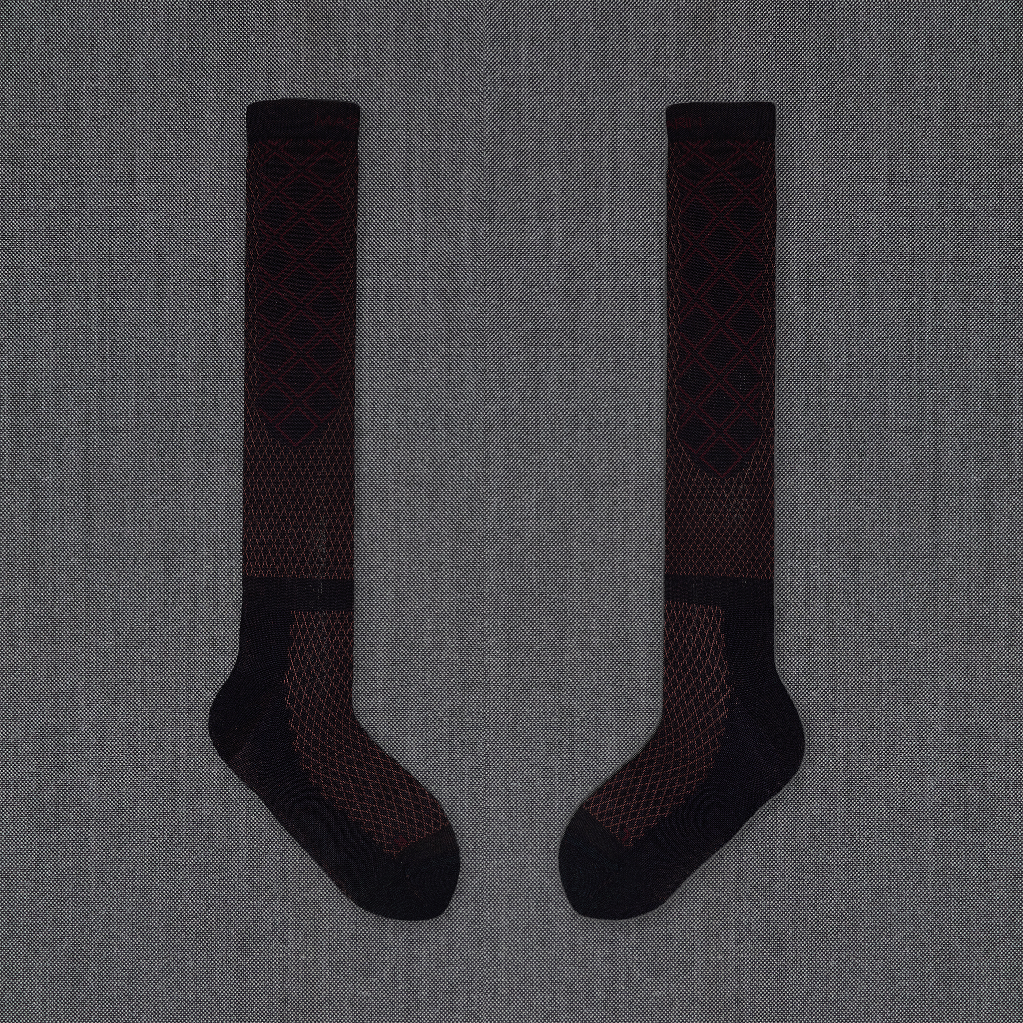 Marine & Bordeaux - Reiten - Wolle & Seide