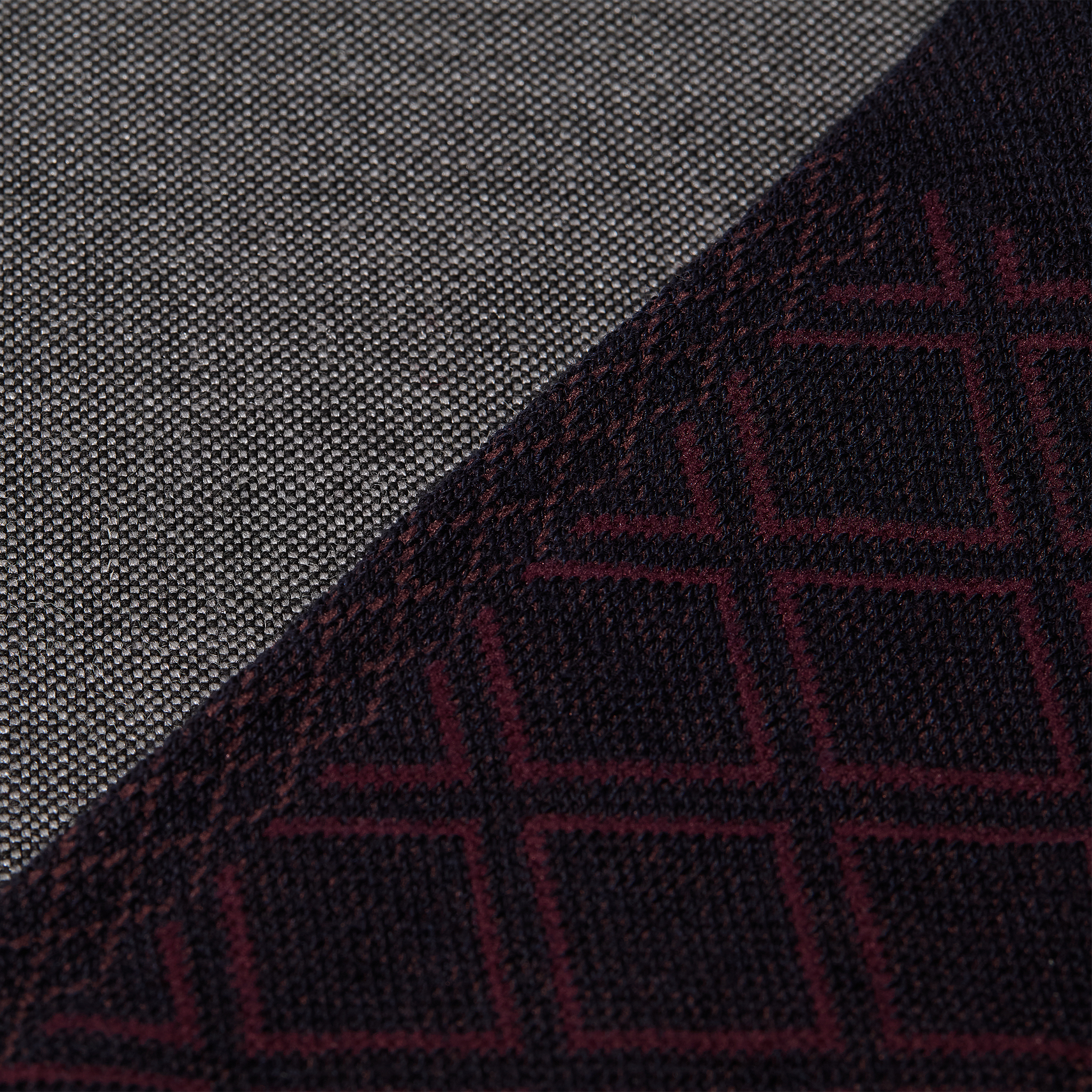 Marine & Bordeaux - Reiten - Wolle & Seide