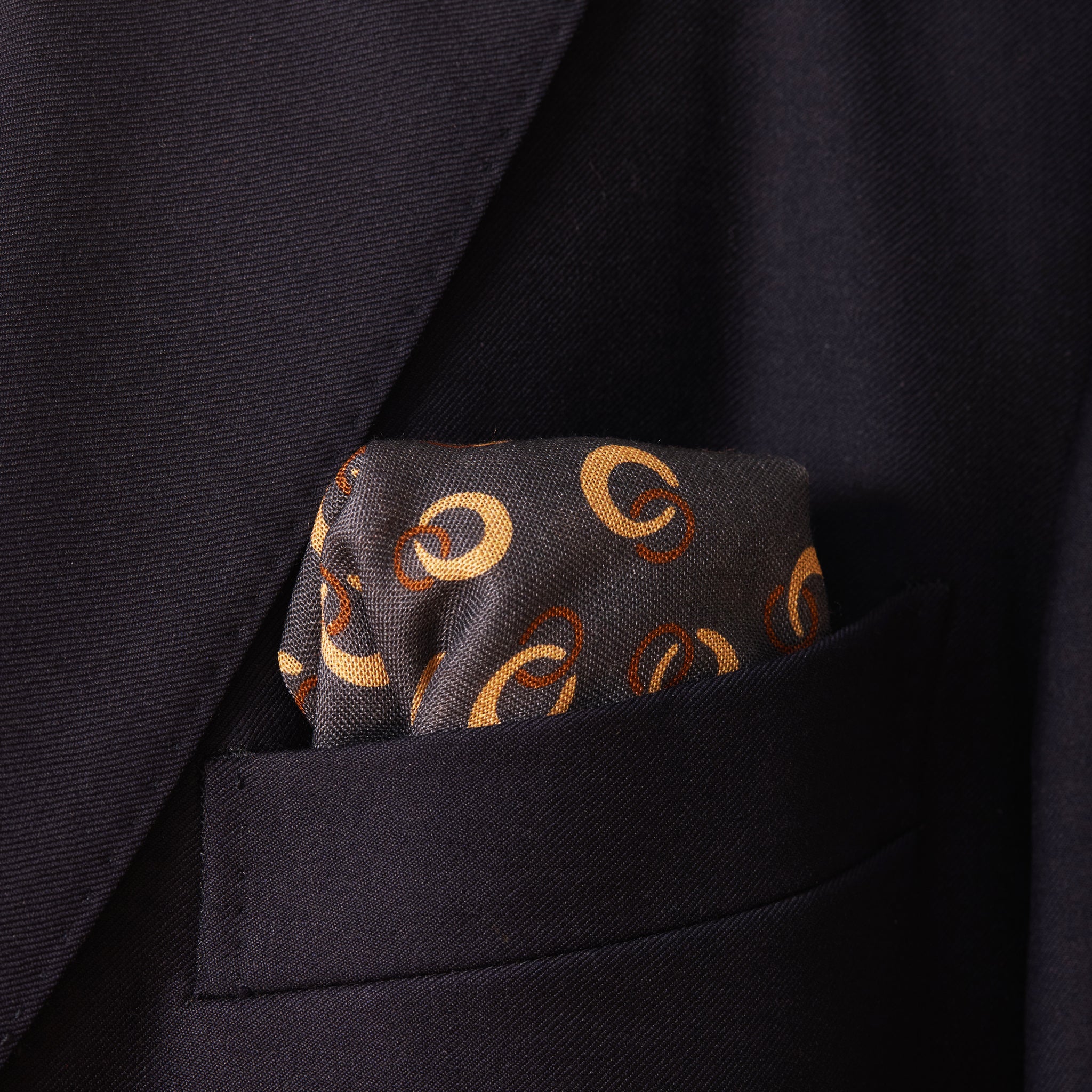 Grey & Beige Pocket Square – Ring Pattern – Wool & Silk