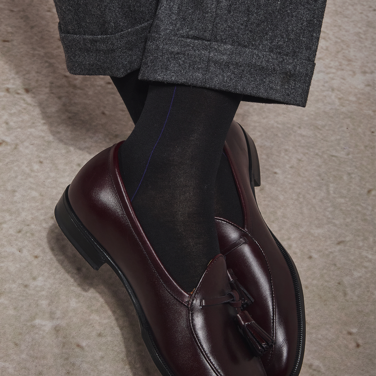 Black high socks in 100% cotton lisle