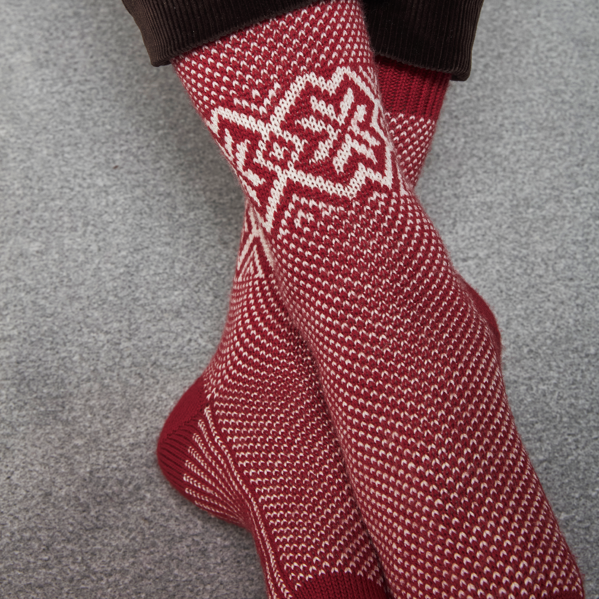 Rot & Creme - Norwegermuster Bison-Serie - Wolle