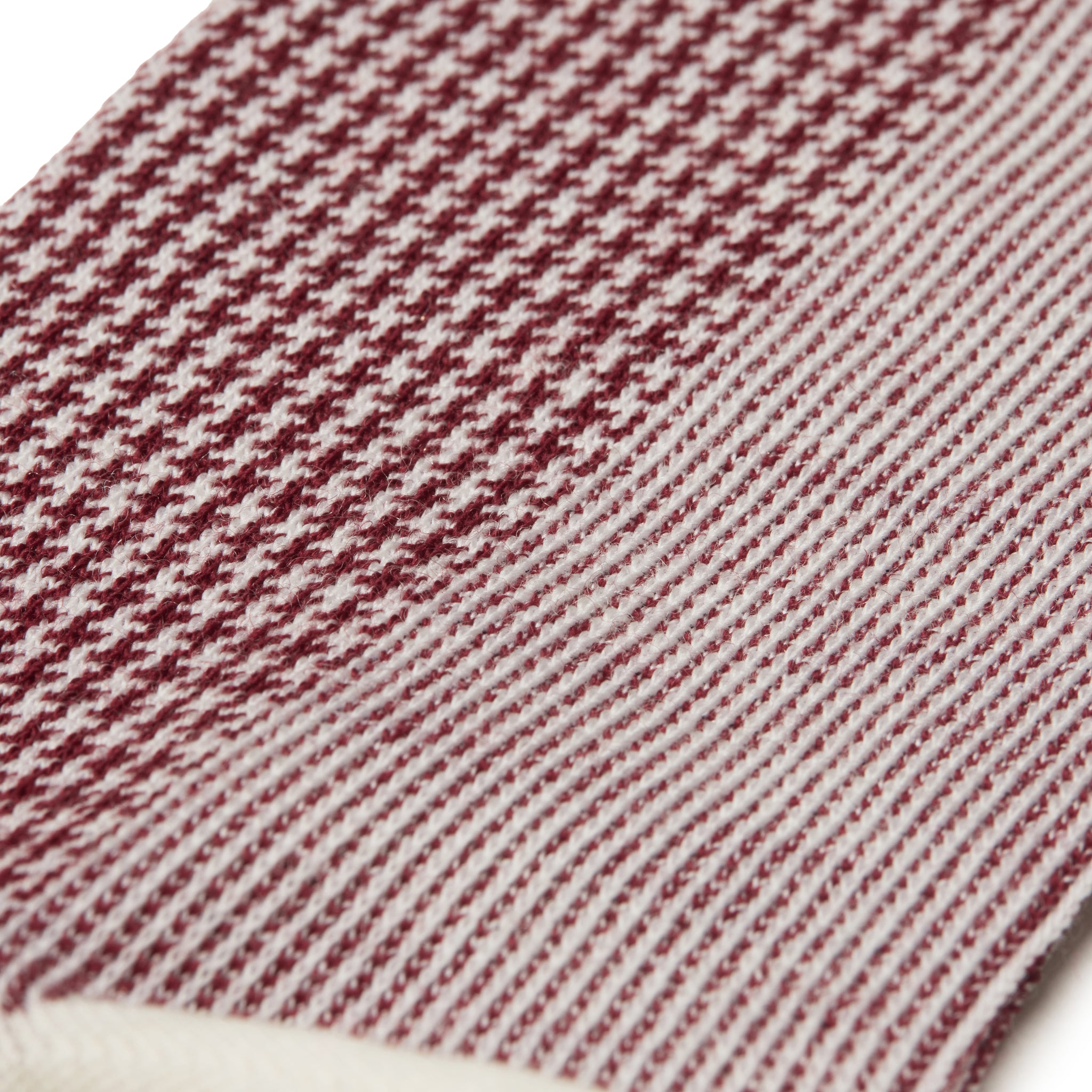 Schnee & Granat - Hahnentritt - Super-Solid Wolle