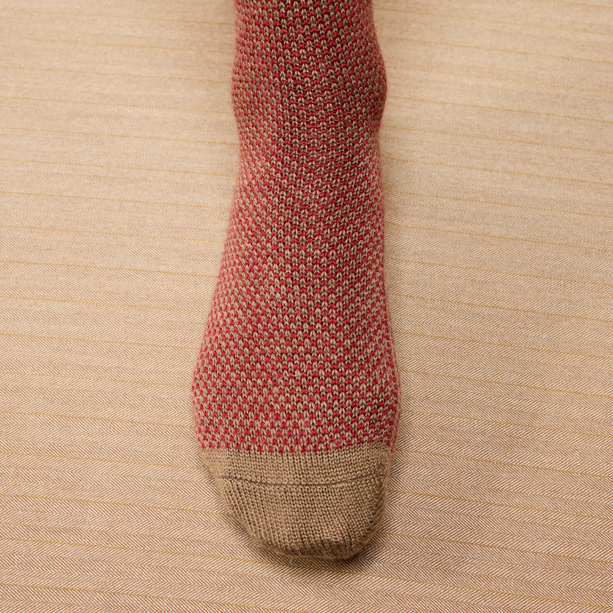 Taupe & Rot - Bison Kaviar-Serie - Wolle