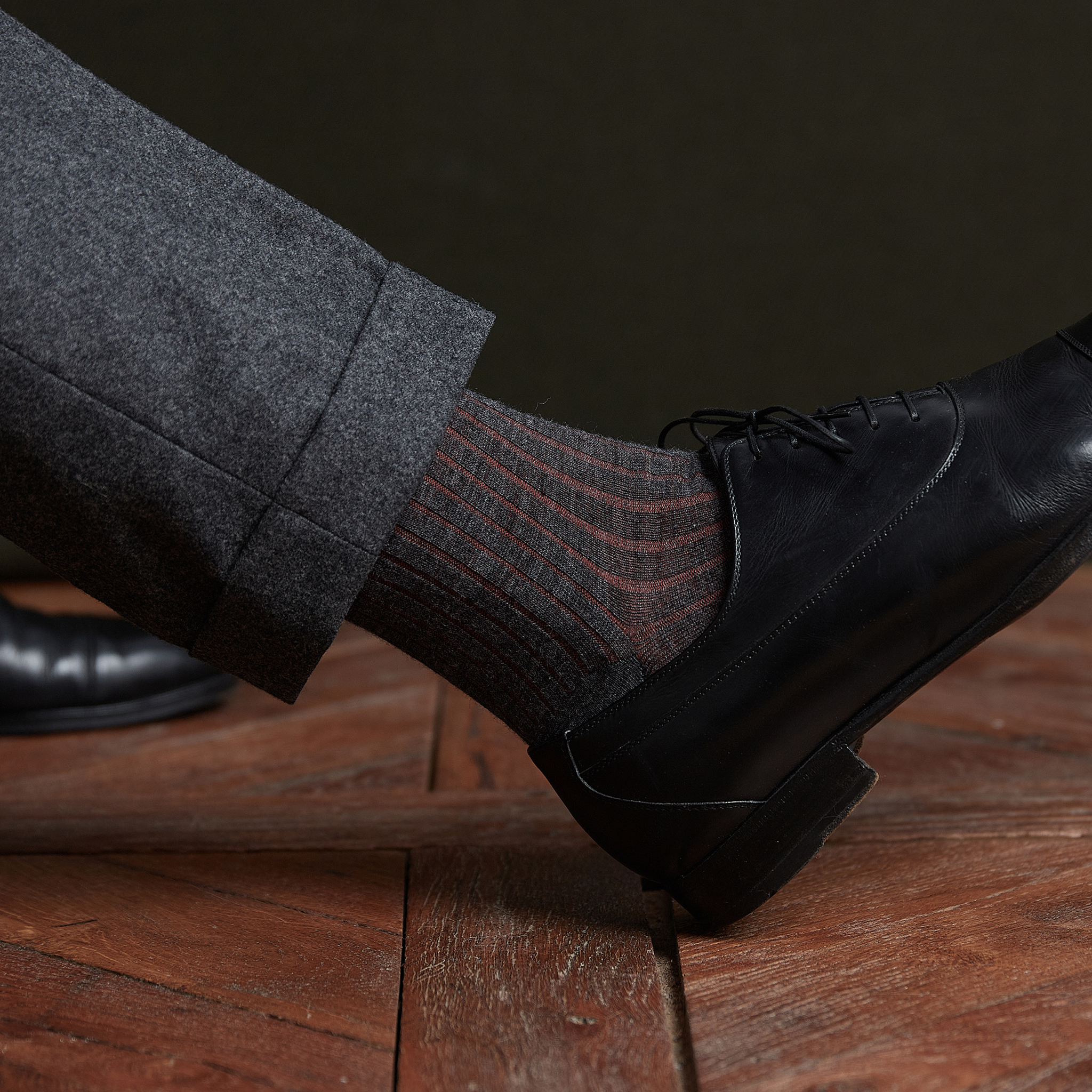 Gray &amp; Red - Super-durable Wool