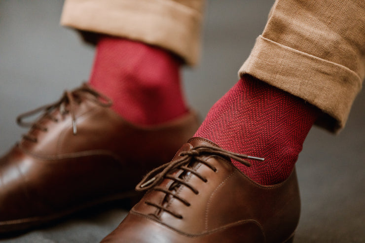 Calcetines rojos de media altura Gammarelli, 100% hilo de Escocia. – Mes  Chaussettes Rouges