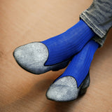 Chaussettes de couleur bleu roi pour femme, en 100% fil d'Écosse. Modèle de mi-bas (chaussettes hautes) de la marque Mazarin. Chaussettes peu épaisses et légères. Pointures : du 36 au 49