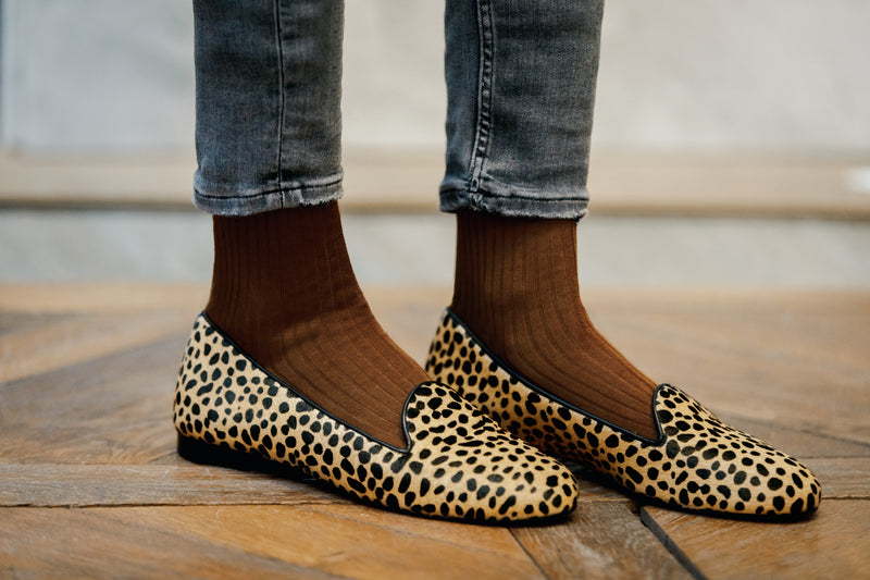Chaussettes de couleur marron noisette, en 100% fil d'Écosse. Modèle de mi-bas (chaussettes hautes) pour femme, de la marque Mazarin. Chaussettes fines et légères. Pointures : du 36 au 49