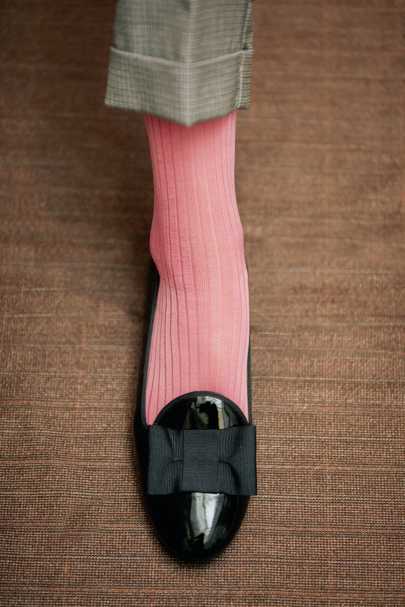 Chaussettes de couleur rose en 100% fil d'Écosse. Modèle de mi-bas (chaussettes hautes) pour femme, de la marque Mazarin. Chaussettes peu épaisses, légères. Pointures : du 36 au 49. 
