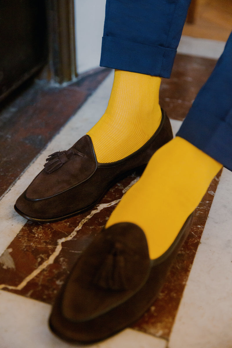 Chaussettes jaunes en coton bio extra-doux gamme non-comprimantes de Mazarin. Sans bord élastique, répartit sur toute la longueur, meilleur maintien, confort. Modèle mi-mollet (court) homme et femme du 36 au 47.
