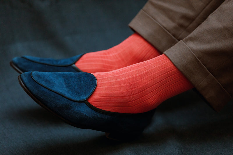 Chaussettes couleur saumon, en 100% fil d'Écosse. Modèle de mi-bas (hautes) pour homme, de la marque Mazarin. Douces, durables et fines. Pointures : du 38 au 49.