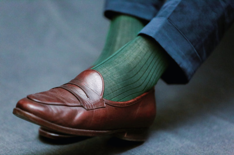 Chaussettes homme Vert académie hautes - 100% Fil d'Écosse - Mazarin – Mes  Chaussettes Rouges