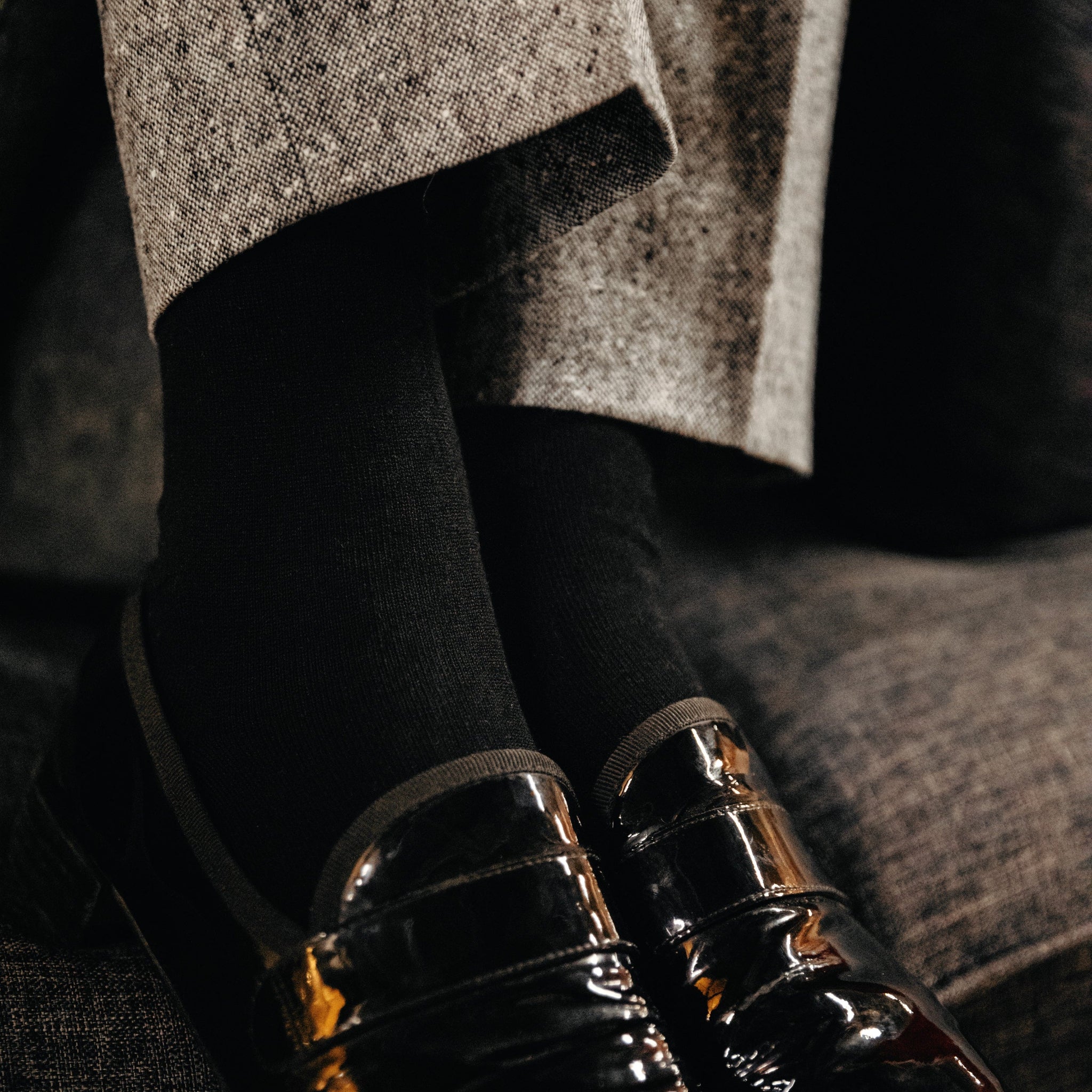 Chaussettes noires en 72% Fil d'Ecosse, 26% Polyamide, 2% Elasthanne. Modèle de mi-mollet (courtes) pour femme de la marque Daphné. Légères, fines et douces. Pointure : du 36 au 41